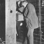 Thomas-Edison-Fluoroscope-1896-520